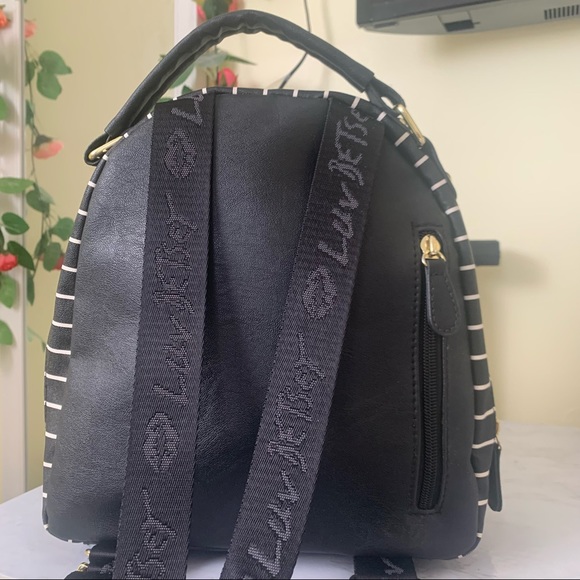 Daisy Mini Backpack - Betsey Johnson - Picture 3 of 8